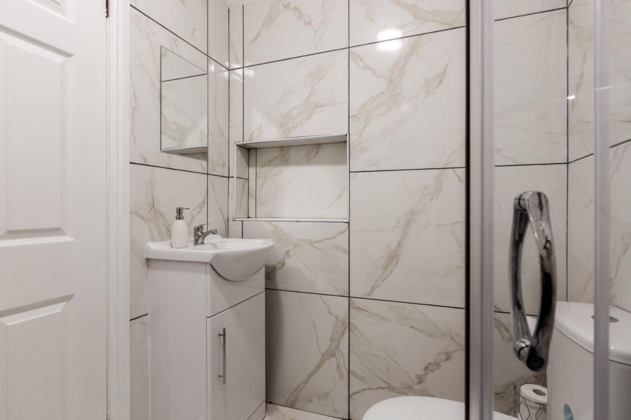 York Villas Free Parking Included Liverpool Exterior foto