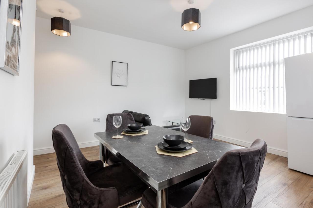 York Villas Free Parking Included Liverpool Exterior foto