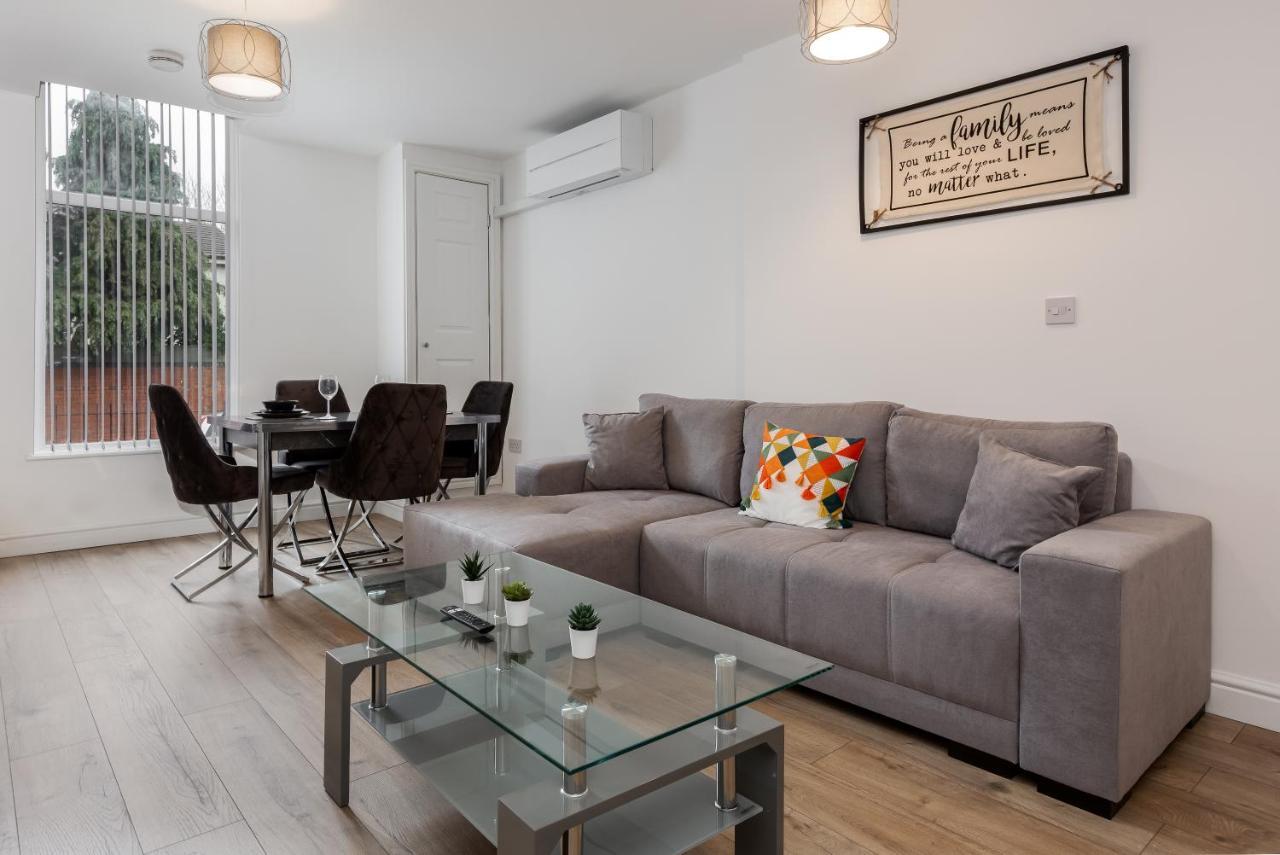 York Villas Free Parking Included Liverpool Exterior foto